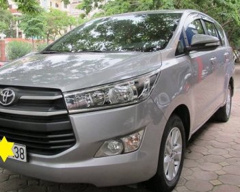 Toyota Innova   2.0 MT  2017 - Bán Toyota Innova 2.0 MT đời 2017, màu bạc  