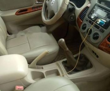 Toyota Innova   2007 - Bán xe Toyota Innova năm 2007, màu bạc số sàn 