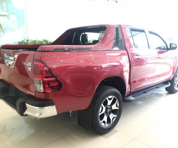 Toyota Hilux 2.8G AT 4x4 2018 - Bán xe Toyota Hilux 2.8G AT 4x4 sản xuất năm 2018, màu đỏ, xe nhập đặt xe giao sớm liên hệ 0986924166