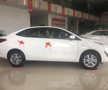 Toyota Vios 1.5E MT 2018 - Cần bán gấp Toyota Vios 1.5E MT  2018, màu trắng