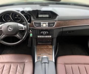 Mercedes-Benz E class  E200  2014 - Cần bán Mercedes E200 năm 2014, màu đen còn mới