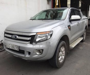 Ford Ranger   2015 - Bán Ford Ranger sản xuất năm 2015, màu bạc xe gia đình