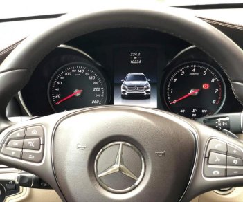 Mercedes-Benz GLC-Class GLC 250 2017 - Bán Mercedes GLC 250 màu xanh, nội thất kem 2017 10.000km