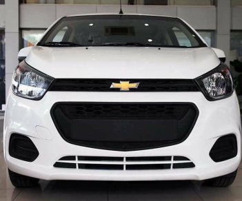 Chevrolet Spark Duo 2018 - Bán ô tô Chevrolet Spark sản xuất năm 2018, màu trắng, giảm tới 60 triệu, sẵn xe giao ngay, hỗ trợ vạy 90%