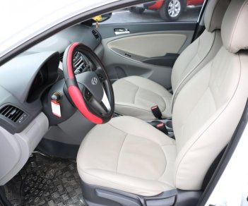 Hyundai Accent 1.4AT 2015 - Cần bán Hyundai Accent 1.4AT đời 2015, màu trắng, nhập khẩu giá cạnh tranh