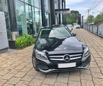 Mercedes-Benz C class C200 2018 - Bán xe Mercedes C200, màu đen 2018 chính hãng. Trả trước 450 triệu rinh xe về