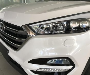 Hyundai Tucson 2.0 2018 - Hyundai Tucson 2018, có sẵn đủ màu giao ngay. Hỗ trợ vay 85% giá trị xe, hotline: 0935.90.41.41 - 0948.94.55.99