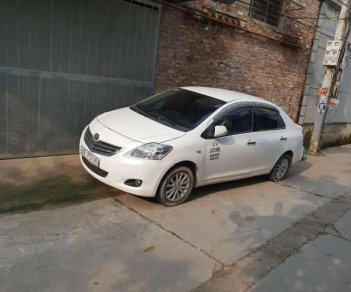 Toyota Vios   2010 - Bán xe Toyota Vios sản xuất 2010, màu trắng giá cạnh tranh