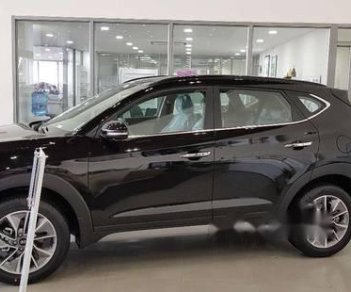 Hyundai Tucson 2018 - Cần bán xe Hyundai Tucson đời 2018, màu đen