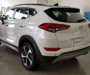 Hyundai Tucson    2018 - Cần bán xe Hyundai Tucson năm 2018, màu trắng