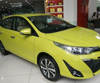 Toyota Yaris 1.5G CVT 2018 - Bán Toyota Yaris 1.5G CVT 2018, màu vàng, nhập khẩu, giao xe sớm liên hệ Mr Trung 0986924166