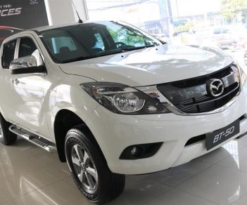 Mazda BT 50 2.2AT 2018 - Cần bán Mazda BT 50 2.2AT sản xuất 2018, màu trắng 