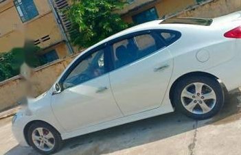 Hyundai Elantra    2011 - Bán Hyundai Elantra sản xuất 2011, màu trắng, giá chỉ 298 triệu