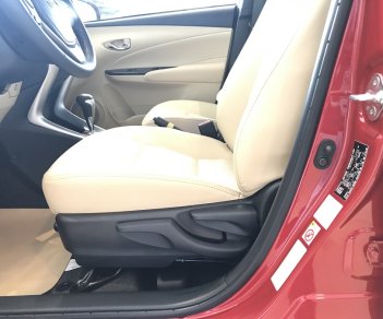 Toyota Yaris 1.5G CVT  2018 - Cần bán Toyota Yaris 1.5G CVT đời 2018, màu đỏ, xe nhập khẩu giao xe sớm- 0986924166 hoặc 0907688855