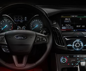 Ford Focus 2018 - Bạn cần chất lượng, an toàn, thông minh hay hình thức bên ngoài, hãy đến với chúng tôi. Ford Bình Dương kính chào