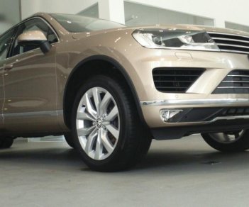 Volkswagen Touareg GP 2017 - Touareg 3.6L, V6, nhập khẩu nguyên chiếc, ưu đãi giá khủng, LH: 0944064764 Ngọc Giàu