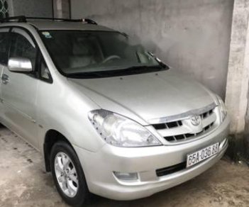 Toyota Innova  G  2007 - Bán Toyota Innova G năm sản xuất 2007, màu bạc xe gia đình, giá tốt