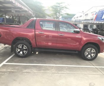 Toyota Hilux 2.8G AT 4x4 2018 - Bán xe Toyota Hilux 2.8G AT 4x4 sản xuất năm 2018, màu đỏ, xe nhập đặt xe giao sớm liên hệ 0986924166