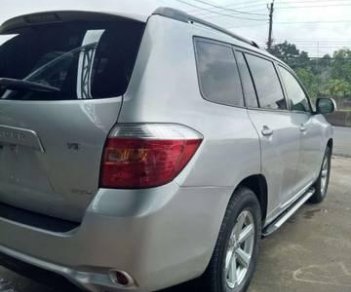 Toyota Highlander 2007 - Bán Toyota Highlander năm sản xuất 2007, màu bạc, giá chỉ 645 triệu