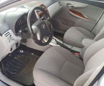 Toyota Corolla altis 2011 - Cần bán gấp Toyota Corolla Altis năm sản xuất 2011, màu bạc