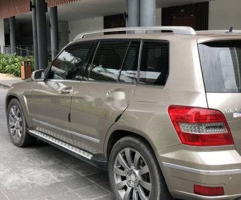 Mercedes-Benz GLK Class   2009 - Cần bán lại xe Mercedes sản xuất năm 2009, màu vàng xe gia đình