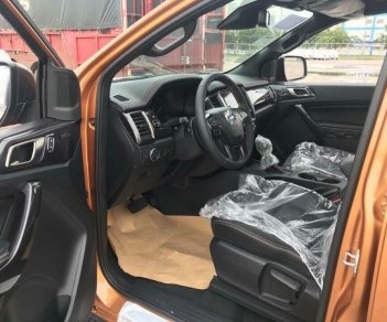Ford Ranger Wiltrak 2.0 2018 - Bán ô tô Ford Ranger Wiltrak 2.0 một cầu, năm 2018, màu cam, nhập khẩu LH: 0941921742