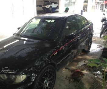 BMW 3 Series   2004 - Cần bán xe BMW 3 Series 2004, màu đen, xe gia đình