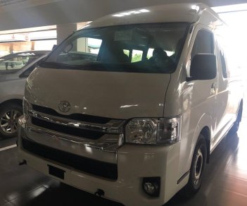 Toyota Hiace 3.0 MT 2018 - Bán xe Toyota Hiace 3.0 MT đời 2018, màu trắng, nhập khẩu Thái, hỗ trợ vay 90%. LH: 0912493498