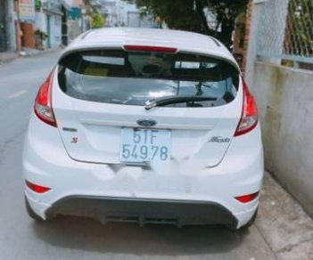 Ford Fiesta   2015 - Bán xe Ford Fiesta năm 2015, màu trắng còn mới, 500tr