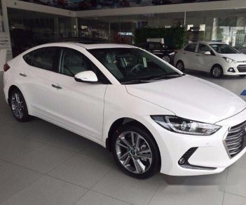 Hyundai Elantra 2018 - Hyundai Elantra giá cựu ưu đãi, khuyến mãi hấp dẫn