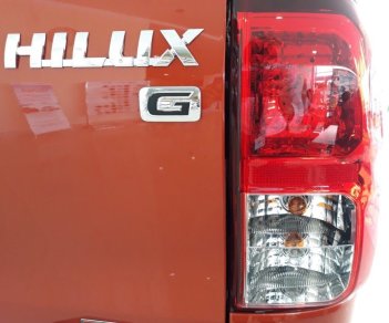 Toyota Hilux 2.8G AT 4x4 2018 - Bán Toyota Hilux 2.8G AT 4x4 năm sản xuất 2018, màu cam, nhập khẩu giao xe sớm