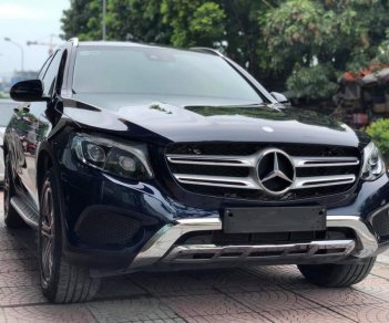 Mercedes-Benz GLC-Class GLC 250 2017 - Bán Mercedes GLC 250 màu xanh, nội thất kem 2017 10.000km