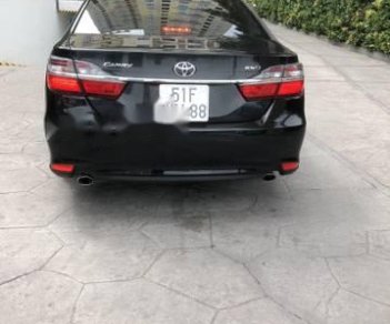 Toyota Camry  2.5Q   2016 - Cần bán 1 xe Camry 2.5Q 2016, xe nhà sử dụng, ít đi, còn mới 99%