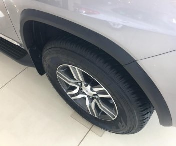 Toyota Fortuner 2.4G 4x2AT 2018 - Bán ô tô Toyota Fortuner 2.4G 4x2AT sản xuất năm 2018, màu bạc, nhập khẩu nguyên chiếc