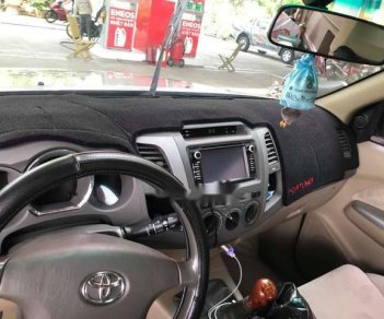 Toyota Fortuner   2010 - Cần bán Toyota Fortuner 2010, màu bạc, giá chỉ 680 triệu