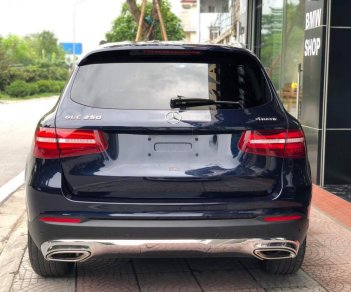 Mercedes-Benz GLC-Class GLC 250 2017 - Bán Mercedes GLC 250 màu xanh, nội thất kem 2017 10.000km