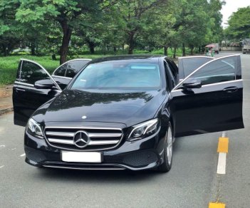 Mercedes-Benz E class E250 2016 - Bán xe Mercedes E250, màu  đen lăn bánh 23000km