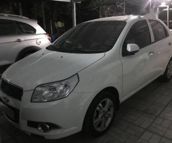 Chevrolet Aveo 2016 - Chính chủ bán Chevrolet Aveo sản xuất năm 2016, màu trắng