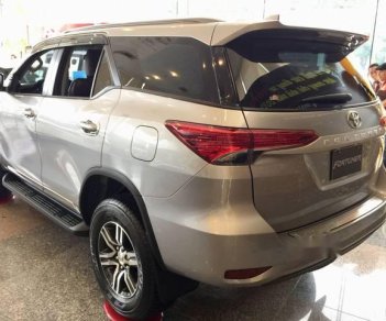 Toyota Fortuner 2.4G 2018 - Bán ô tô Toyota Fortuner 2.4G đời 2018, màu bạc