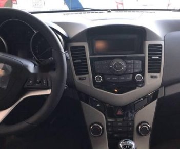 Chevrolet Cruze 2018 - Bán xe Chevrolet Cruze đời 2018, màu trắng