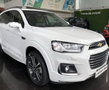 Chevrolet Captiva Revv 2.4AT 2018 - Bán xe Chevrolet Captiva Revv 2.4AT đời 2018, màu trắng