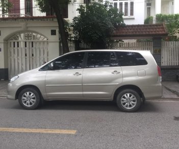 Toyota Innova 2.0 G 2011 - Bán Toyota Innova 2.0 G 2011 đăng ký tên tôi