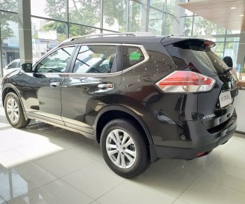 Nissan X trail SL 2018 - Cần bán xe Nissan X trail 2.0 SL năm 2018, khuyến mãi lớn, giá chỉ 936 triệu