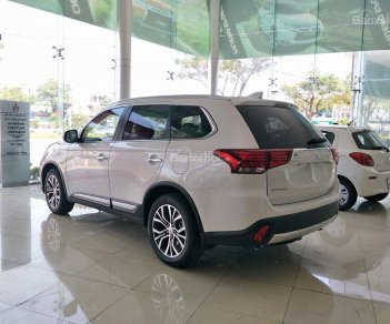 Mitsubishi Outlander CVT 2018 - "Siêu hot" Mitsubishi Outlander Nghệ An, 7 chỗ, góp 90%, lăn bánh khoảng 903 triệu, tại Nghệ An-Hà Tĩnh: 0963.773.462