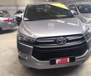 Toyota Innova 2017 - Bán Toyota Innova E số sàn, sản xuất năm 2017, màu bạc