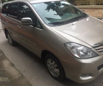 Toyota Innova 2.0 G 2011 - Bán Toyota Innova 2.0 G 2011 đăng ký tên tôi