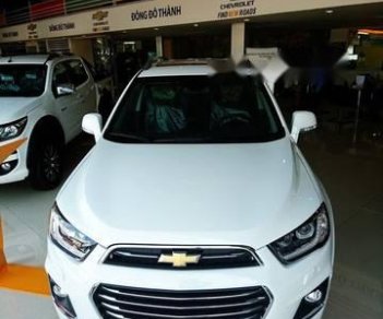 Chevrolet Captiva 2017 - Bán Chevrolet Captiva sản xuất năm 2017, màu trắng  