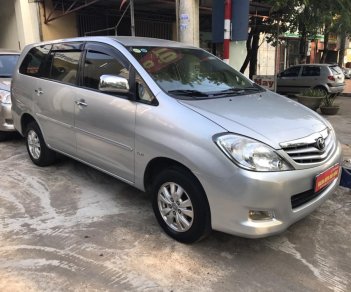 Toyota Innova G 2009 - Cần bán Toyota Innova G 2009, màu bạc, 450 triệu