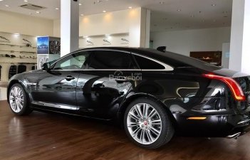 Jaguar XJL 2018 - Bán giá xe Jaguar XJL 3.0 Portfolio màu đỏ, đen đời 2017 nhiều chương trình khuyến mãi, giao xe ngay