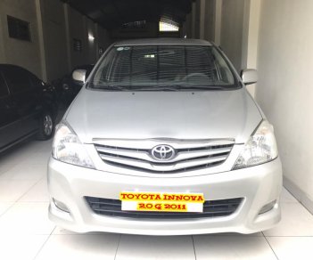 Toyota Innova G 2011 - Bán ô tô Toyota Innova G 2011, màu bạc, giá 485 triệu